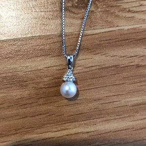Beautiful Kay jewelers pearl necklace